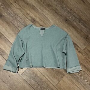 Urban Outfitters Women’s Cropped Sweater - Green - Medium